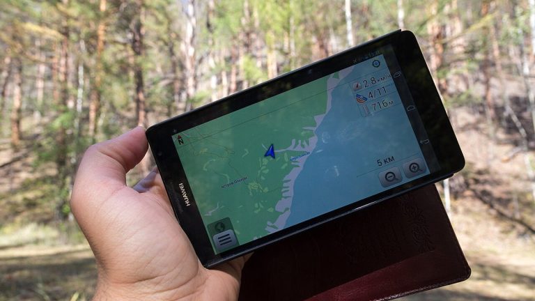 GPS randonnée : carte IGN, trace GPX, hors ligne et batterie sans se tromper